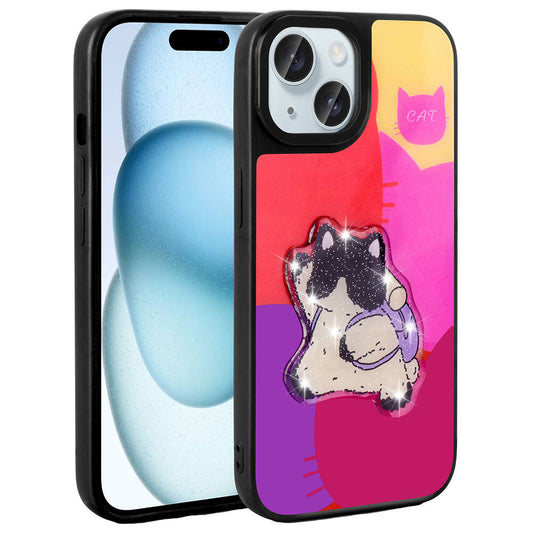 Apple iPhone 15 Kılıf Parlayan Kabartmalı İkonik Figürlü Zore Amas Silikon Kapak Beyaz