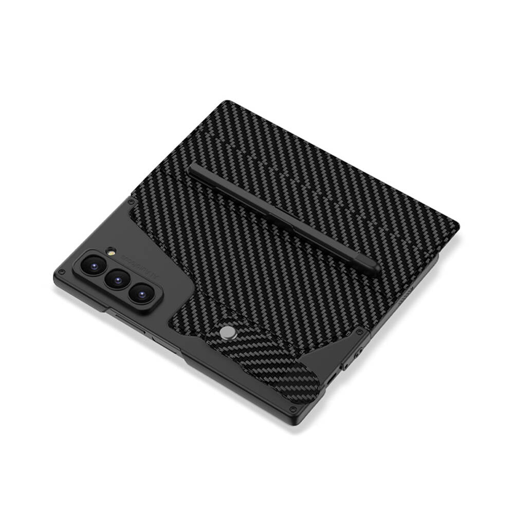 Galaxy Z Fold 6 Kılıf Kamera Korumalı Karbon Tasarımlı Zore Kıpta Kalem Bölmeli Fest Kapak Siyah Karbon