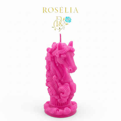 Işığın ve Özgürlüğün Buluştuğu At Figürü Dekoratif Mum | Rosélia