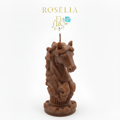 Işığın ve Özgürlüğün Buluştuğu At Figürü Dekoratif Mum | Rosélia