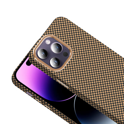 Apple iPhone 14 Pro Max Kılıf M-safe Şarj Özellikli Karbon Fiber Görünümlü Zore Gros Kapak Siyah