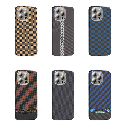 Apple iPhone 15 Pro Kılıf M-safe Şarj Özellikli Karbon Fiber Görünümlü Zore Gros Kapak Siyah-Lacivert