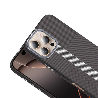 Apple iPhone 16 Pro Kılıf M-safe Şarj Özellikli Karbon Fiber Görünümlü Zore Gros Kapak Gri-Siyah