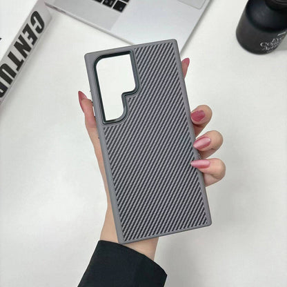 Galaxy S24 Ultra Kılıf M-safe Şarj Özellikli Karbon Fiber Görünümlü Zore Troy Kapak Gümüş