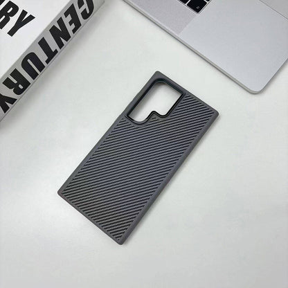 Galaxy S24 Ultra Kılıf M-safe Şarj Özellikli Karbon Fiber Görünümlü Zore Troy Kapak Gümüş