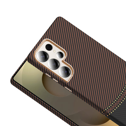 Galaxy S25 Ultra Kılıf M-safe Şarj Özellikli Karbon Fiber Görünümlü Zore Gros Kapak Gold-Siyah