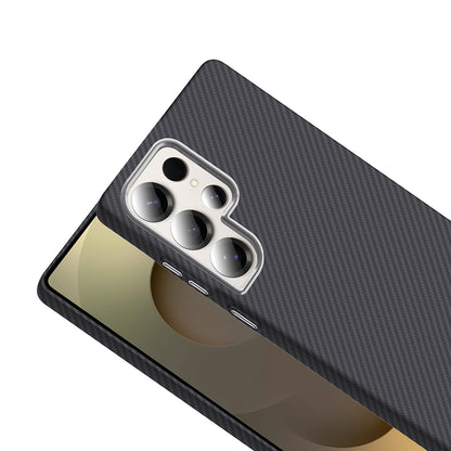 Galaxy S25 Ultra Kılıf M-safe Şarj Özellikli Karbon Fiber Görünümlü Zore Gros Kapak Gold-Siyah