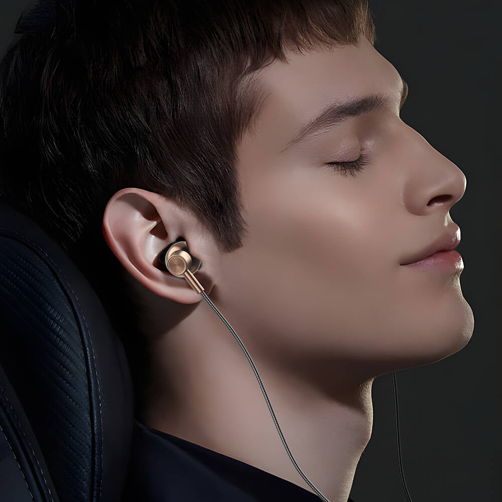 Zore ER-09 SQ Surround 3D Hi-Res Magnetik Özellikli Type-C Kablolu Kulak İçi Kulaklık Siyah