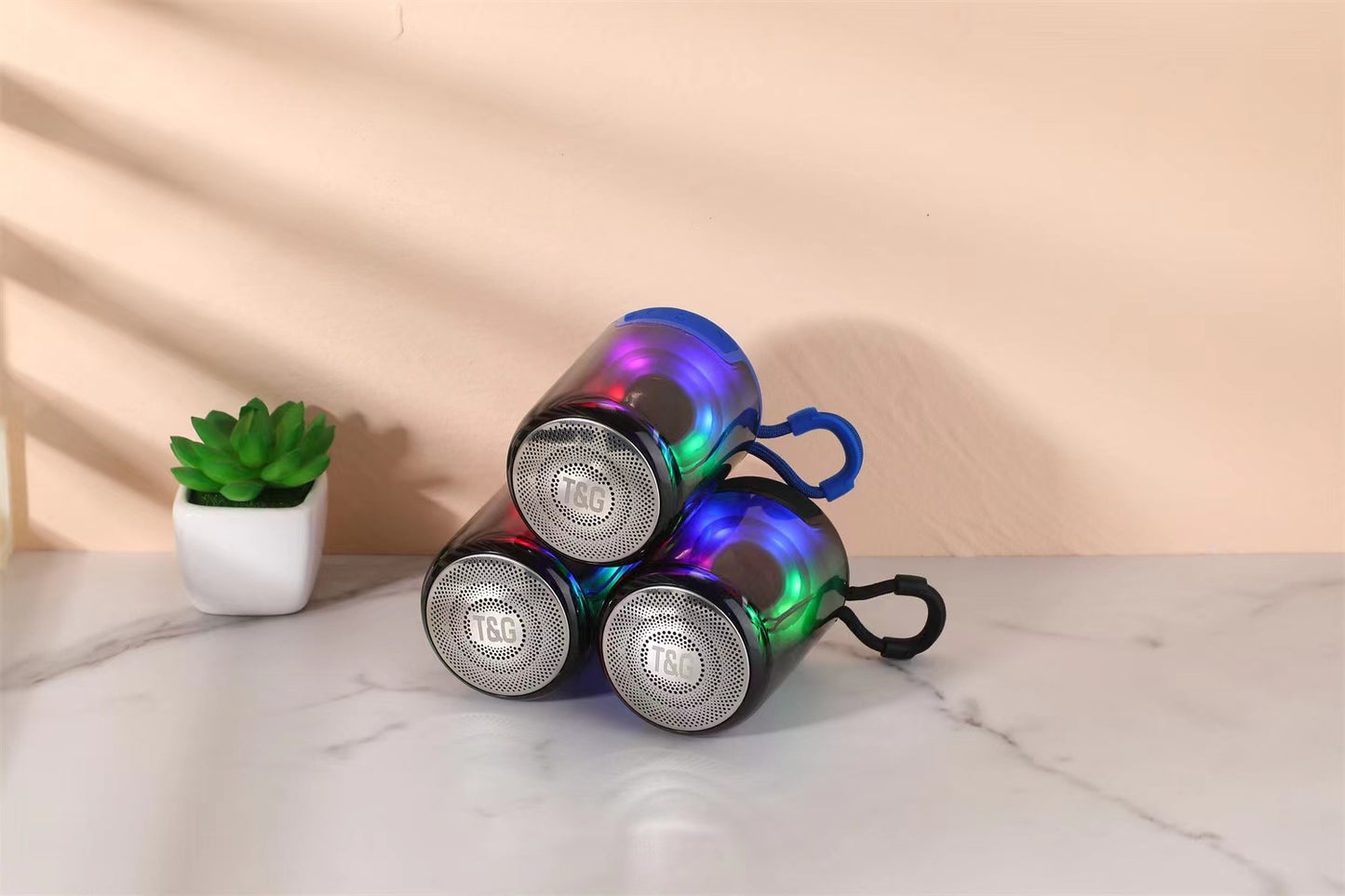 Zore TG314 Ayarlanabilir RGB Işıklı Bluetooth Hoparlör Speaker Siyah